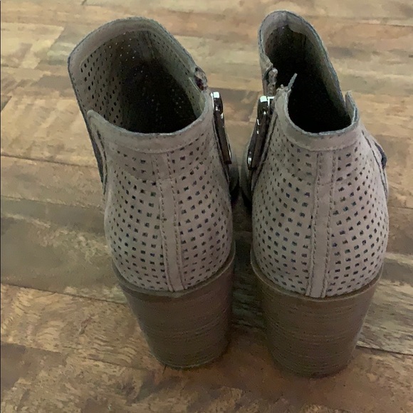 Dolce Vita Women’s Booties - Picture 5 of 7